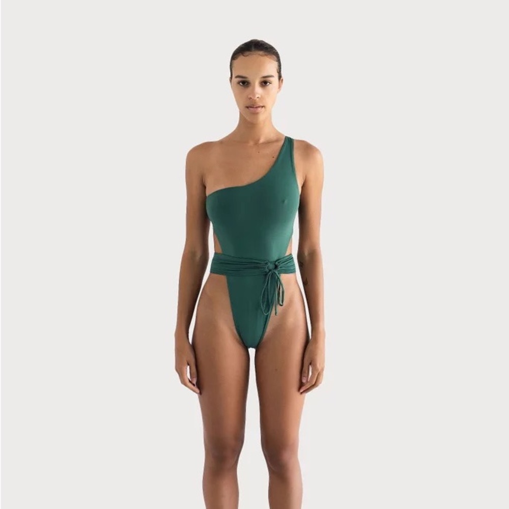 Riot Swim Maddox Jade One Piece never worn & limited edition color
